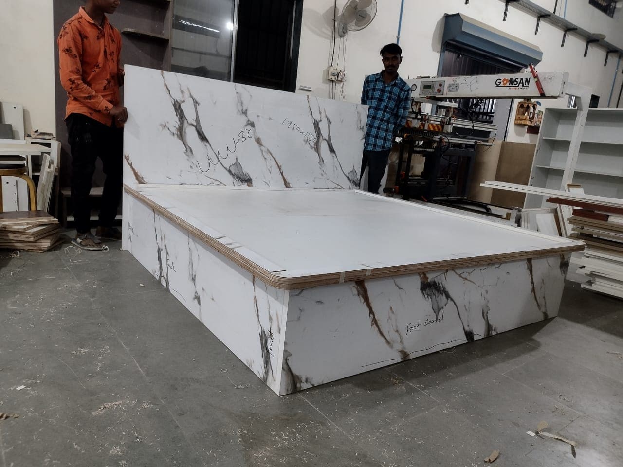 Marble Edge Bed 1