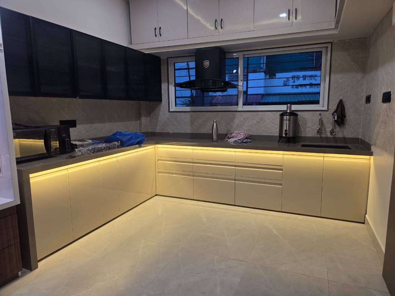 Ivory Glow Luxe Kitchen 1