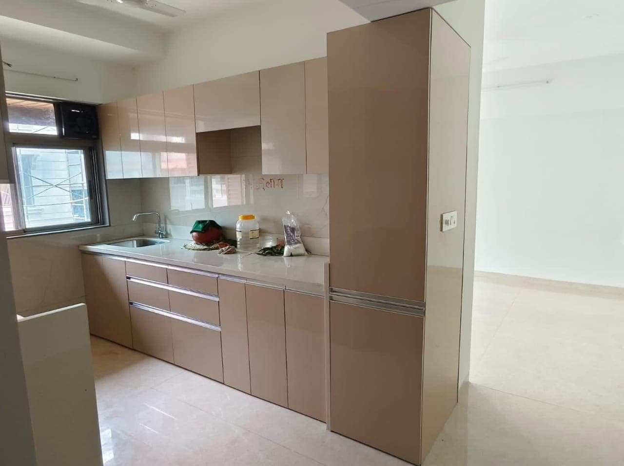 Minimal Glow Kitchen