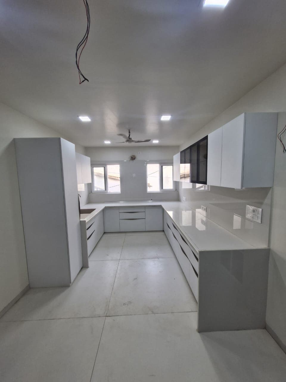 Snowline Kitchen 1