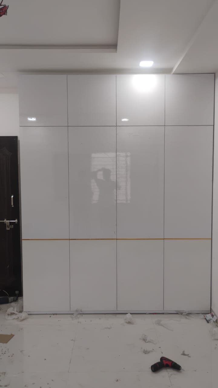 Urban Crest Wardrobe 3